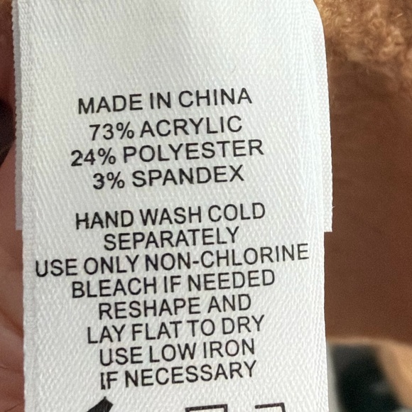 NWT 1State Women’s Camel Turtleneck Sweater - Picture 8 of 8